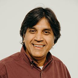 Headshot Photo of Hari Mahesh